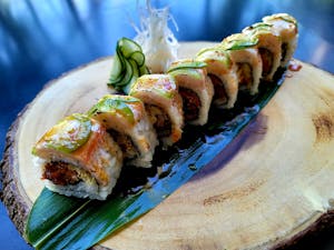 Hamachi Peno Roll Image
