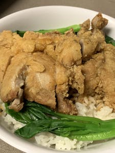 D4. Fried Chicken Cutlet 香草雞扒 Image