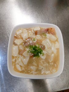 SF15. Shelled Shrimp, Sautéed Pork, Green Peas & Tofu Image