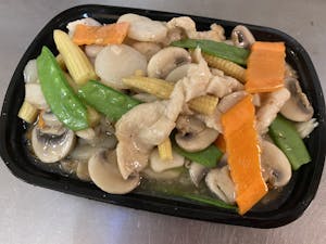 6. Moo Goo Gai Pan Image