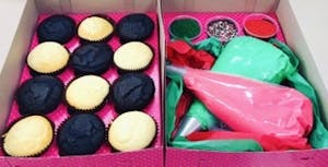 12-Pack Jumbo Cupcake DIY Xmas Box Image