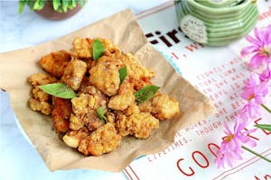 A12. Spicy Salt & Pepper Boneless Chicken劲爆鸡米花 Image