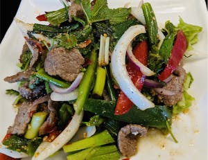 Yum Nue (Beef Salad) Image