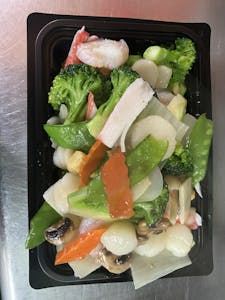 H2. Seafood Delight Image