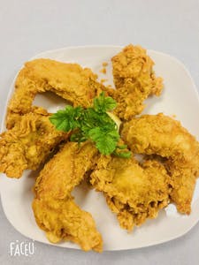F8. Jumbo Chicken Wings (6) Image