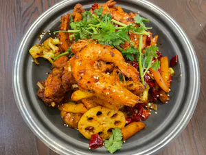 Pork Ribs & Shrimp in Dried Pot 干锅排骨虾(辣)