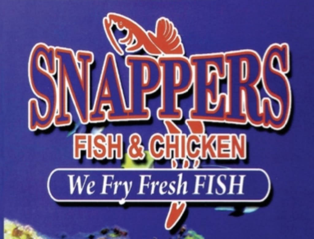 Snappers Fish and Chicken Logo