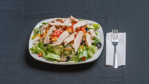 salad with chicken