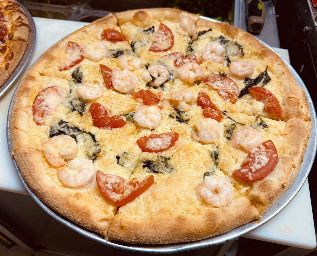 shrimp and tomato pizza