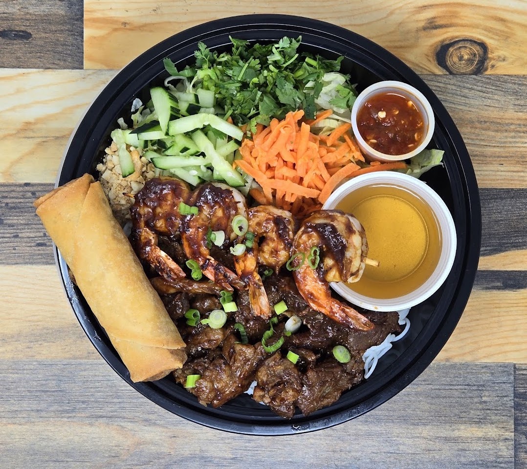 rice vermicelli noodles topped with grilled beef and shrimp