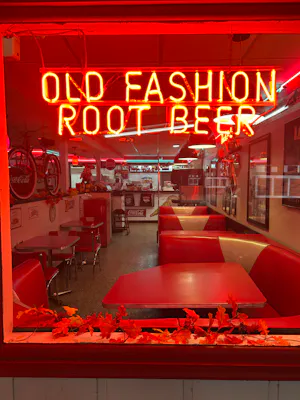 old fashioned root beer neon sign