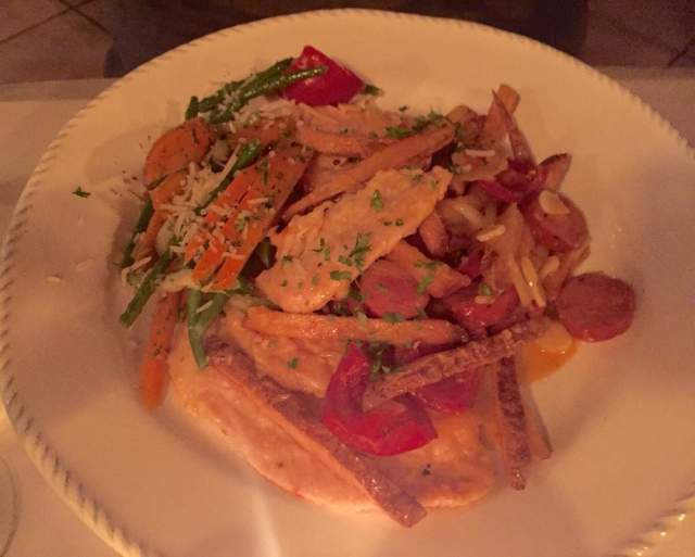 Hummus with warm pita